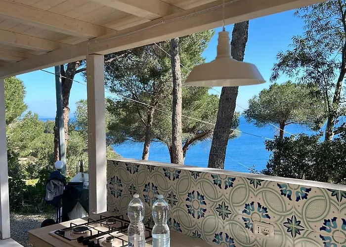 Hotel vicino al College: Suosogno sul mare 200metri dalla spiaggia